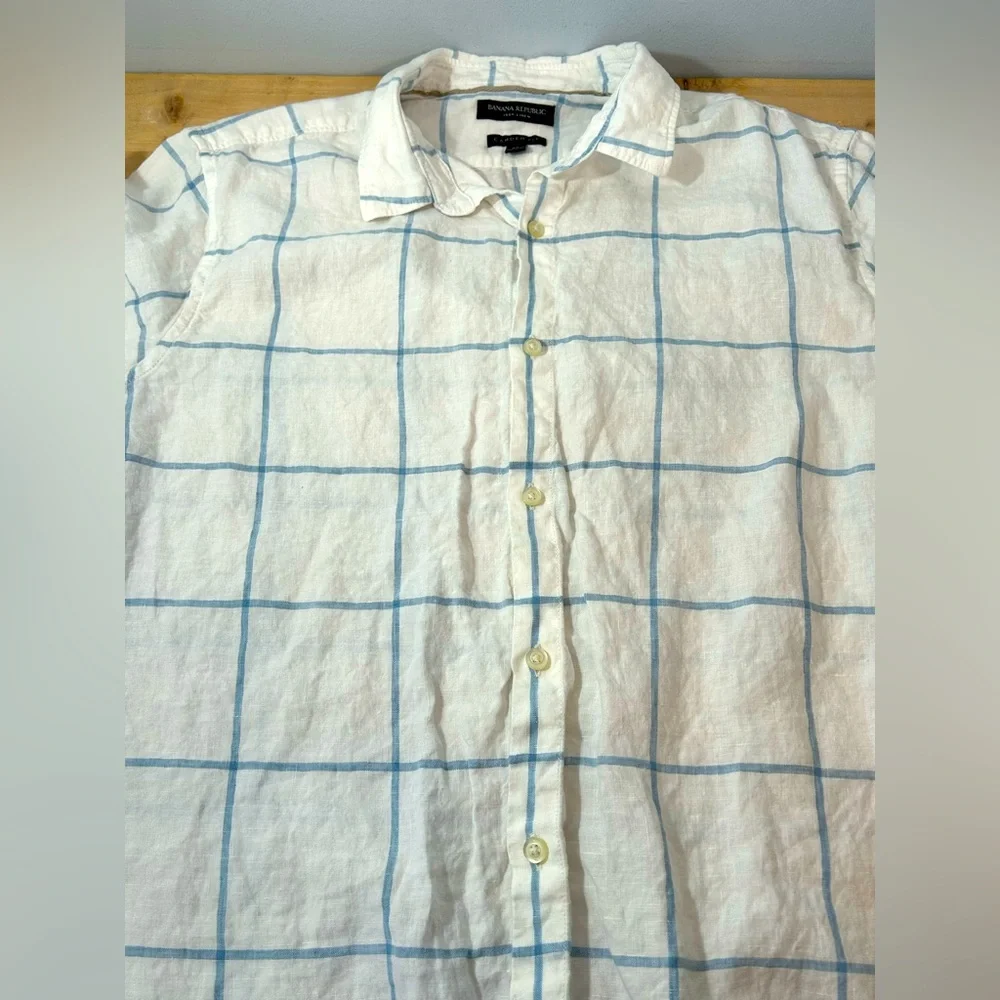 Men’s White & Blue Button Down Short Sleeve Banana Republic 100% Linen XL - Picture 3 of 5